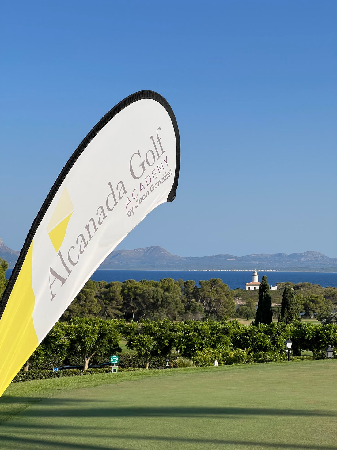 Golf lessons for hotels customers around Alcudia